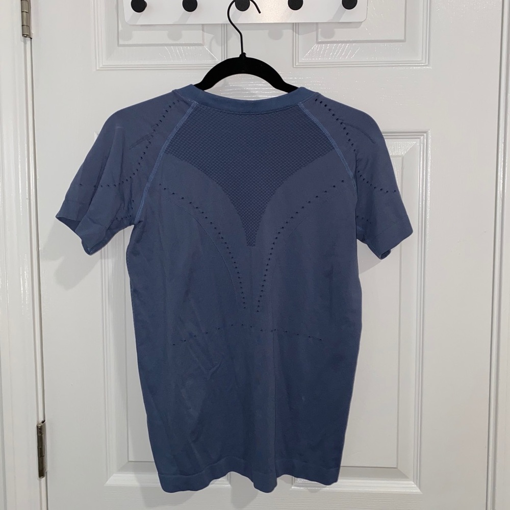 Fitted Athletic Top, fits M/L